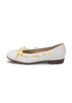 white/banana